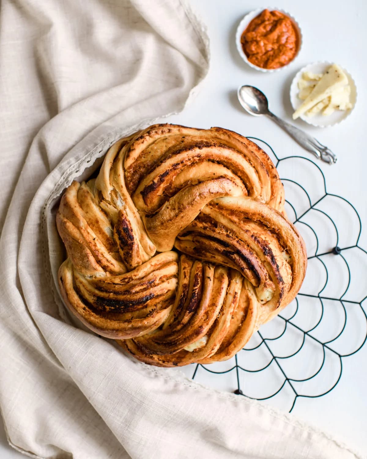 Brioche krans með pestó & trufluosti