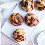 Kanilkaka með rjómaostakremi