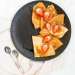 Karamellu skyrdesert með peru