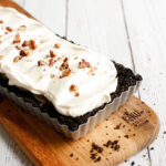 Rabarbara ís með hvítu súkkulaði og kexmulningi