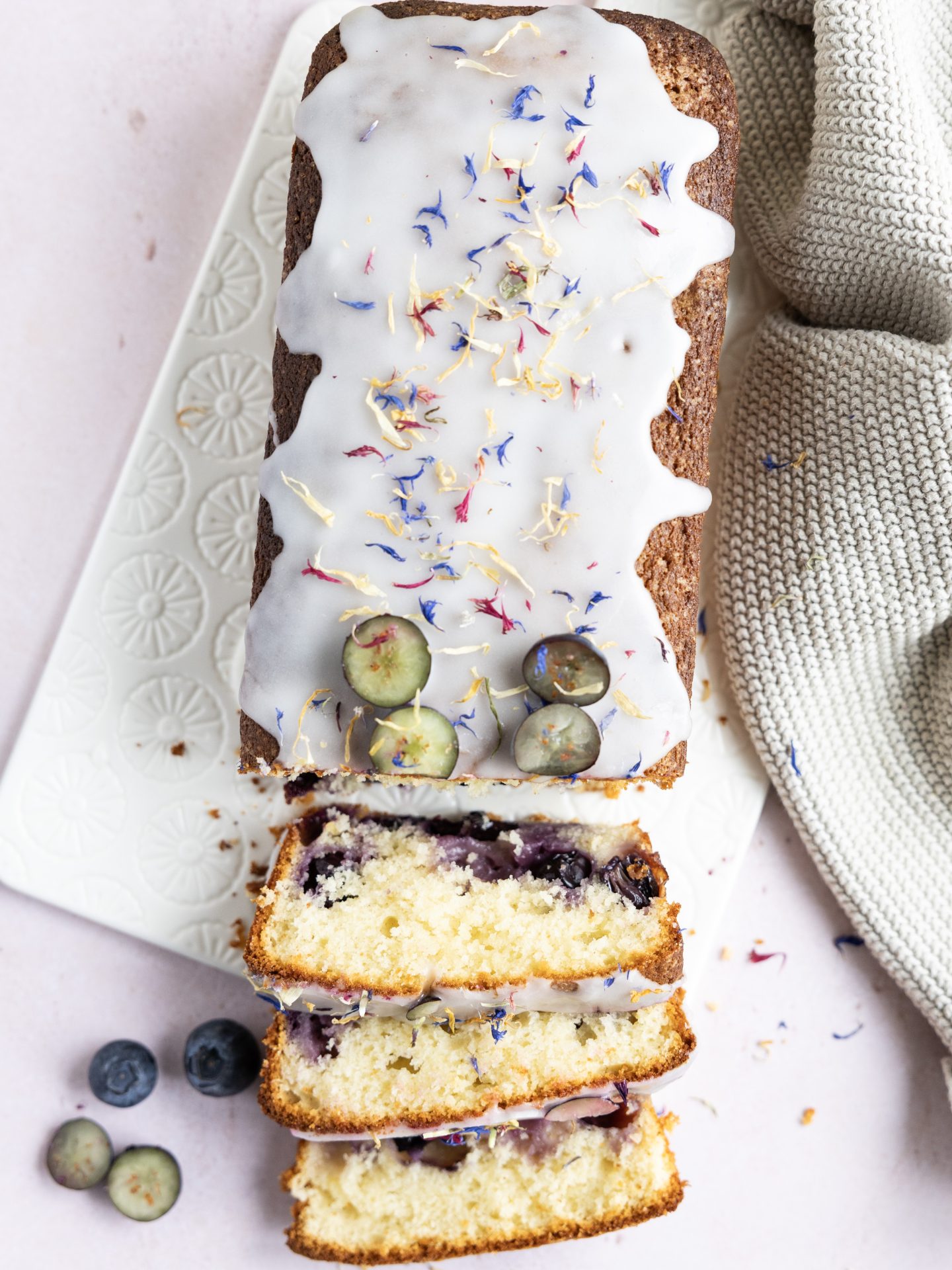 sítrónu og bláberja formkaka